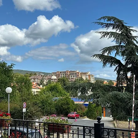 Boulevard Sea Residenz 250 Meter Zum Sandstrand Szálloda 5*